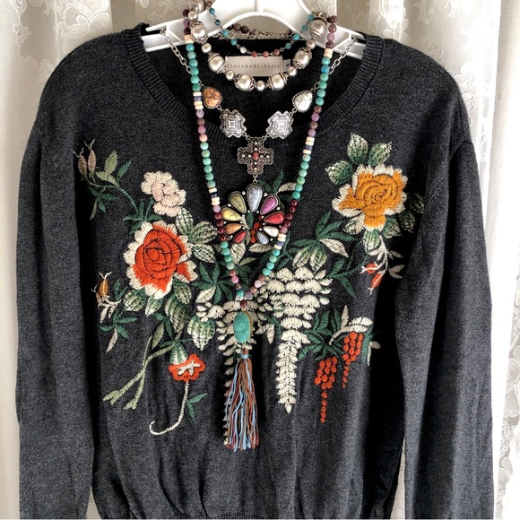 JOHNNY WAS * 4 Love & Liberty Charcoal Embroidered Lightweight Sweater - Picture 2 of 8